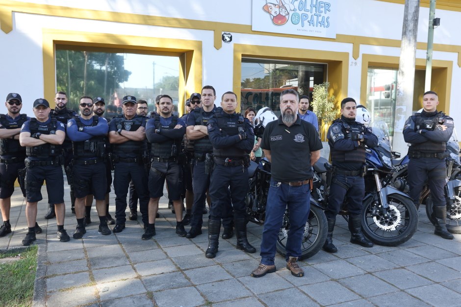Iniciativa acontece com integração da Guarda Municipal, Polícia Civil e equipes do Apoio Social; 7 pessoas aceitaram ajuda nesta quinta (2) - Foto: Adenir Britto/PMSJC